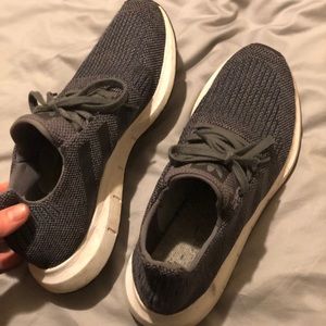 Men’s adidas Swift runs
